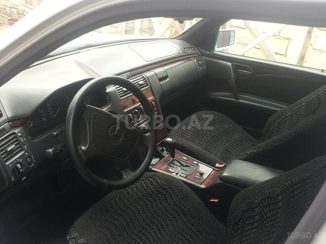 Mercedes E 230 1997, 340,000 km - 2.3 l - Ağstafa