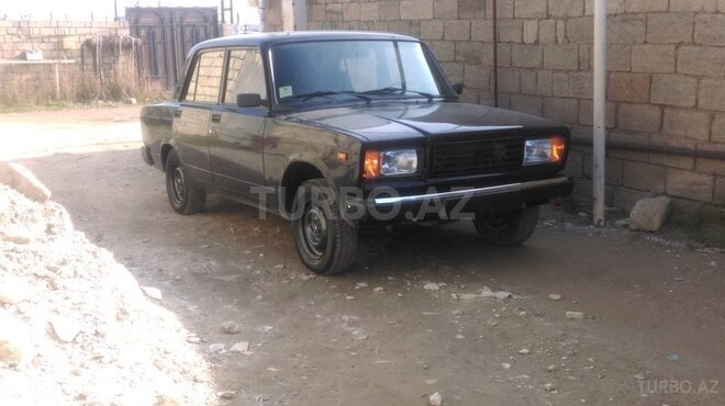LADA (VAZ) 2107 2010, 256,000 km - 1.6 l - 