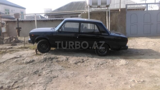 LADA (VAZ) 2107 2010, 256,000 km - 1.6 l - 