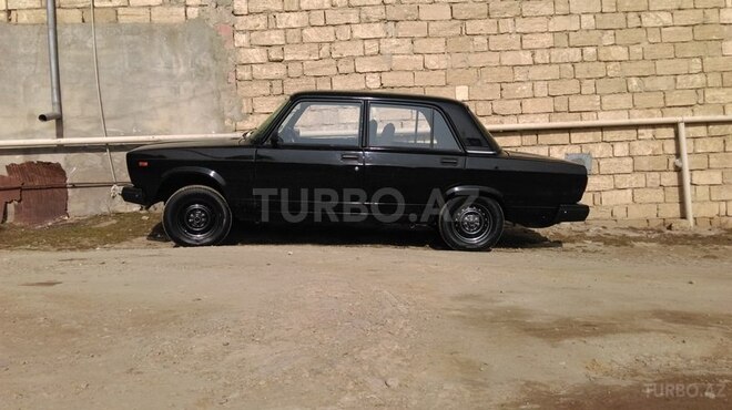LADA (VAZ) 2107 2010, 256,000 km - 1.6 l - 