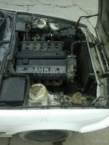 BMW 520 1994, 300,000 km - 2.0 l - Bakı