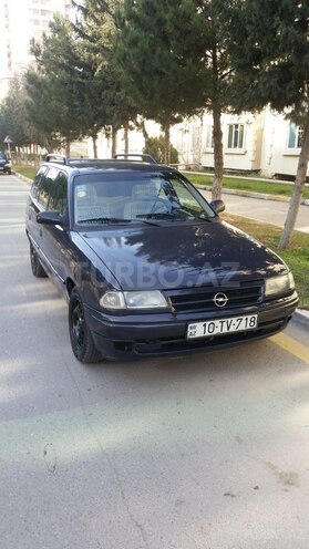 Opel Astra 1996, 296,548 km - 1.6 л - Bakı