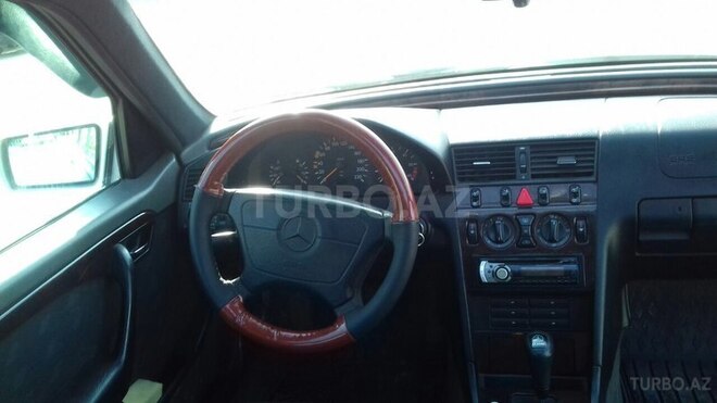 Mercedes C 220 1997, 334,783 km - 2.2 л - Bakı