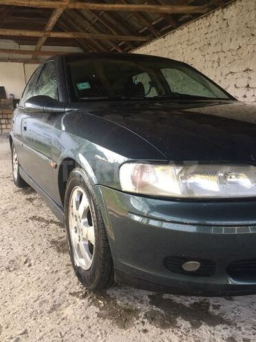 Opel Vectra 2001, 330,000 km - 1.6 l - Bakı