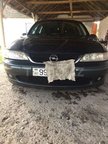 Opel Vectra 2001, 330,000 km - 1.6 l - Bakı