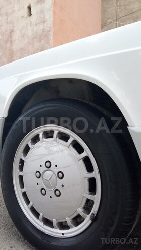 Mercedes 190 1992, 150,600 km - 2.0 л - Sumqayıt