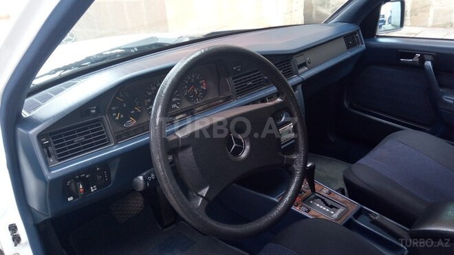 Mercedes 190 1992, 150,600 km - 2.0 л - Sumqayıt