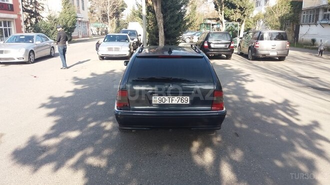 Mercedes C 180 1999, 218,000 km - 1.8 l - Bakı