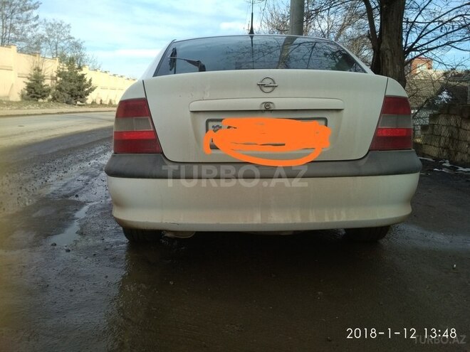 Opel Vectra 1997, 298,300 km - 2.0 l - Quba