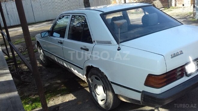 Mercedes 190 1986, 324,156 km - 2.0 l - İmişli