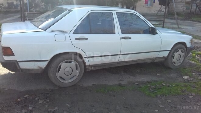 Mercedes 190 1986, 324,156 km - 2.0 l - İmişli