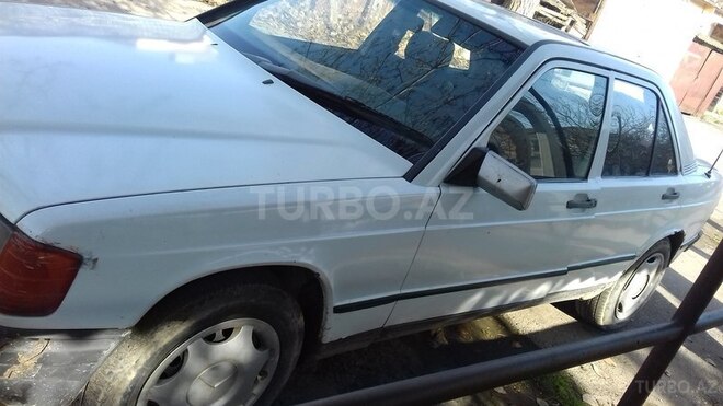 Mercedes 190 1986, 324,156 km - 2.0 l - İmişli