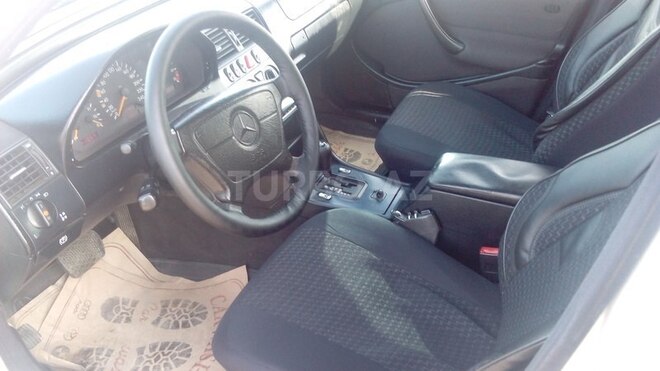 Mercedes C 200 1998, 260,000 km - 2.0 l - Bakı