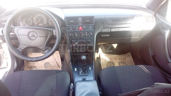 Mercedes C 200 1998, 260,000 km - 2.0 l - Bakı