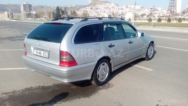 Mercedes C 200 1998, 260,000 km - 2.0 l - Bakı