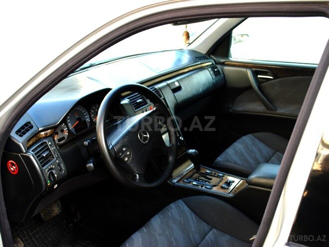 Mercedes E 240 2000, 240,000 km - 2.6 l - Bakı