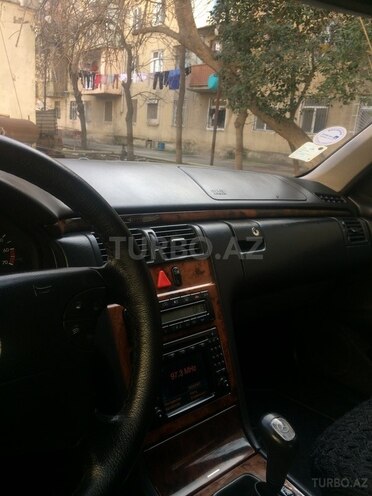 Mercedes E 280 2000, 350,000 km - 2.8 l - Bakı