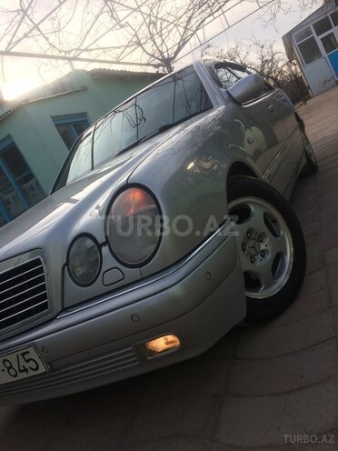 Mercedes E 320 1998, 250,000 km - 3.2 l - Bakı
