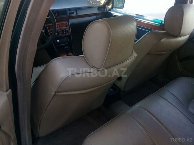 Mercedes E 300 1995, 352,586 km - 0.3 l - Bakı
