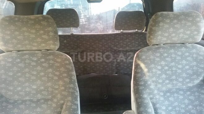 Kia Carnival 1999, 260,000 km - 0.3 л - Sabirabad