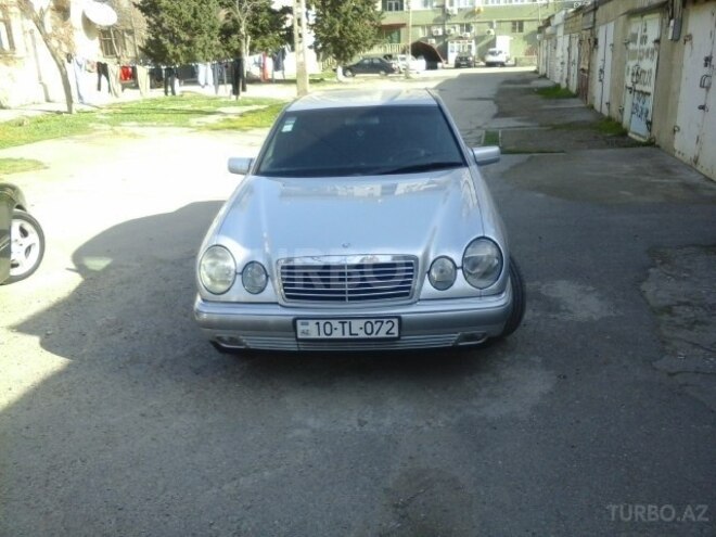 Mercedes E 240 1998, 213,000 km - 2.4 л - Sumqayıt