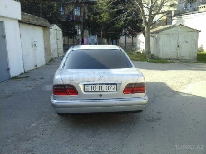 Mercedes E 240 1998, 213,000 km - 2.4 л - Sumqayıt