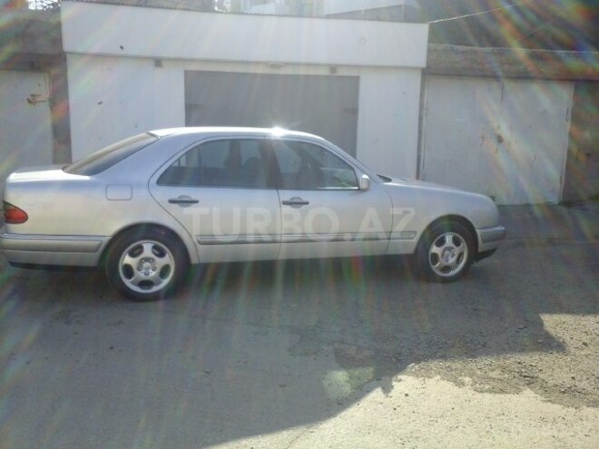 Mercedes E 240 1998, 213,000 km - 2.4 л - Sumqayıt