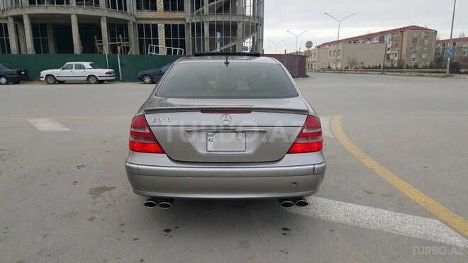 Mercedes E 320 2003, 236,000 km - 3.2 l - Sumqayıt