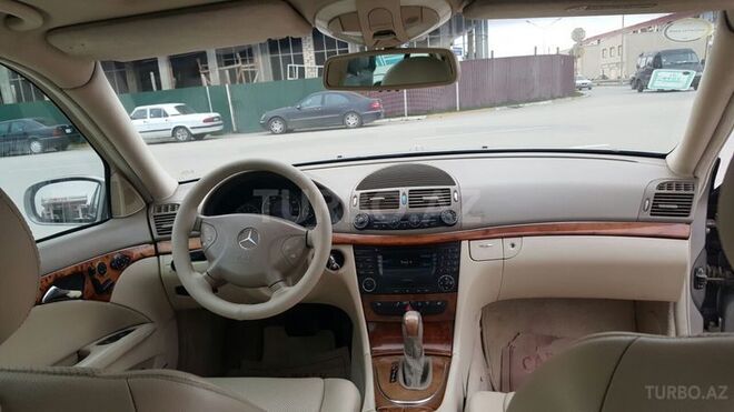 Mercedes E 320 2003, 236,000 km - 3.2 l - Sumqayıt