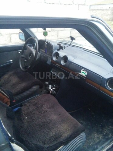 Mercedes  1983, 290,000 km - 2.3 l - Bakı