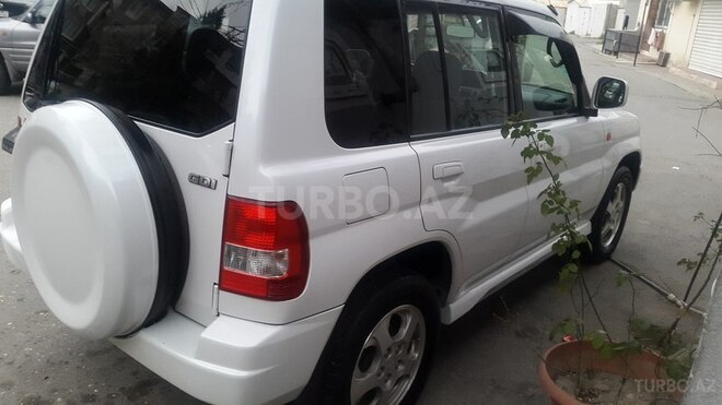 Mitsubishi Pajero io 2000, 243,000 km - 1.8 l - Bakı