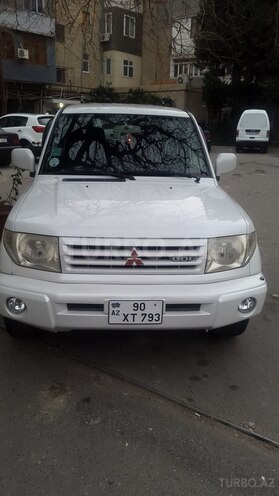 Mitsubishi Pajero io 2000, 243,000 km - 1.8 l - Bakı