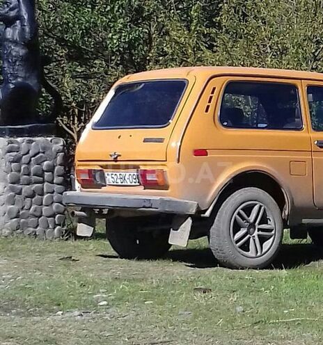 LADA (VAZ) Niva 1985, 291,400 km - 1.6 л - Salyan