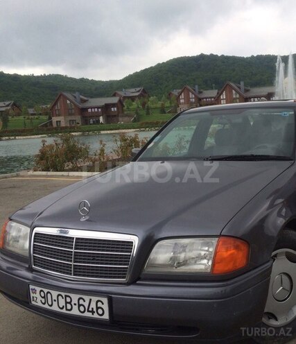 Mercedes C 180 1994, 250,000 km - 0.1 l - Quba