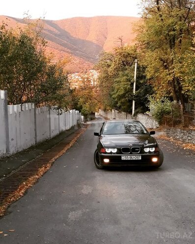 BMW 523 1997, 264,500 km - 2.5 л - Şəki
