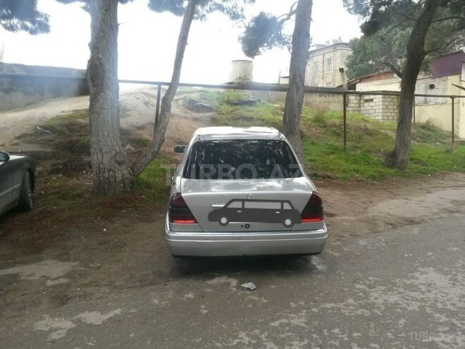 Mercedes C 220 1994, 264,000 km - 2.2 l - Sumqayıt