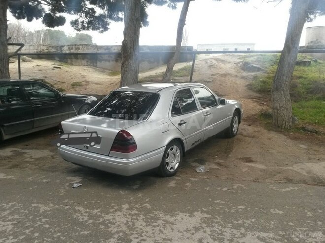 Mercedes C 220 1994, 264,000 km - 2.2 l - Sumqayıt