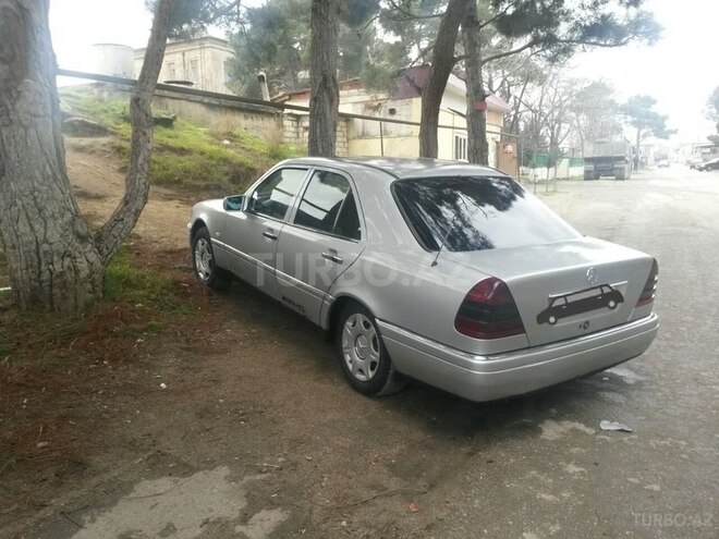 Mercedes C 220 1994, 264,000 km - 2.2 l - Sumqayıt