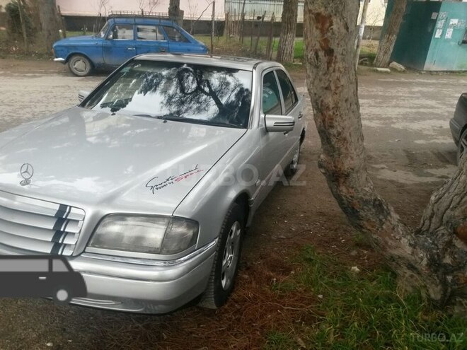 Mercedes C 220 1994, 264,000 km - 2.2 l - Sumqayıt