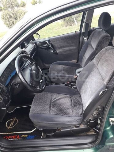 Opel Vectra 1996, 300,000 km - 1.6 l - Bakı