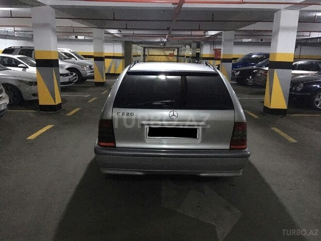 Mercedes C 220 1999, 230,000 km - 2.2 l - Bakı