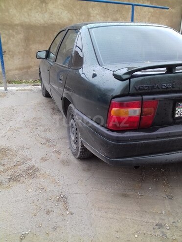 Opel Vectra 1995, 245,000 km - 2.0 l - Bakı