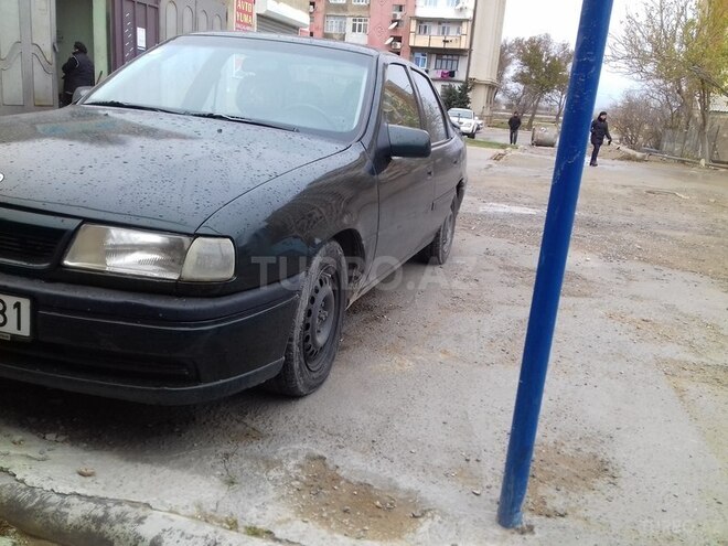 Opel Vectra 1995, 245,000 km - 2.0 l - Bakı