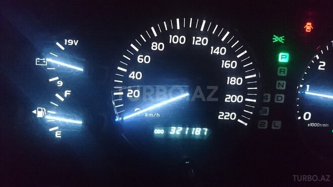 Lexus LX 470 2003, 318,000 km - 4.7 l - Bakı