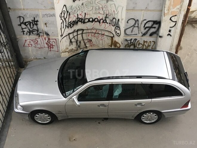 Mercedes C 220 1999, 220,000 km - 2.2 l - Bakı