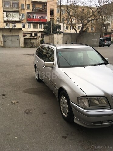 Mercedes C 220 1999, 220,000 km - 2.2 l - Bakı