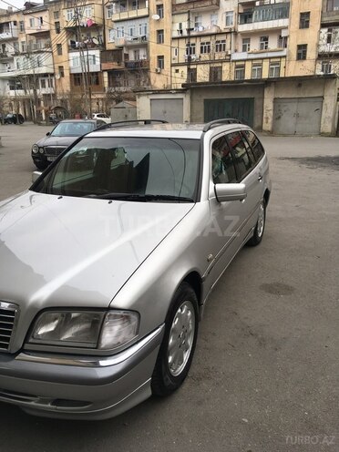 Mercedes C 220 1999, 220,000 km - 2.2 l - Bakı