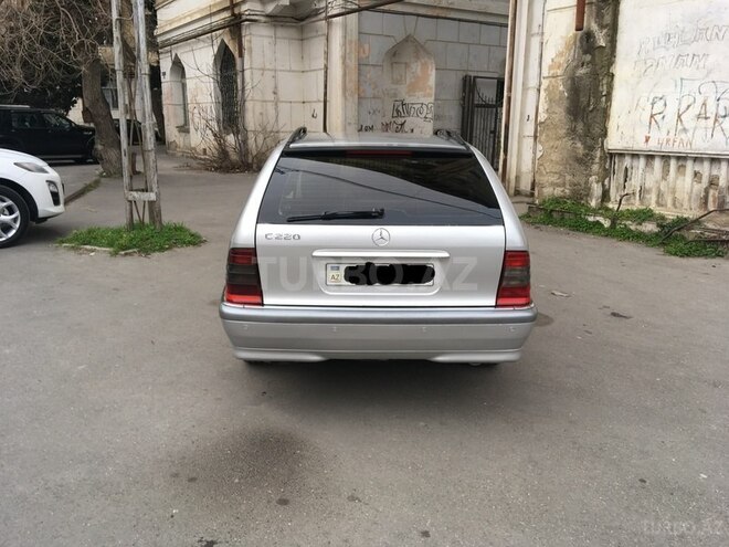 Mercedes C 220 1999, 220,000 km - 2.2 l - Bakı