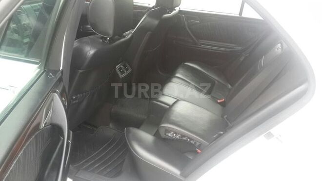 Mercedes E 220 2000, 239,000 km - 2.2 л - Bakı
