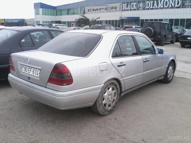 Mercedes C 220 1995, 3,547,200 km - 2.2 l - Bakı